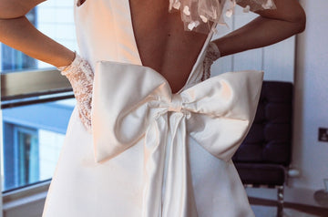 Detachable Satin Wedding Bow - Velo Bianco